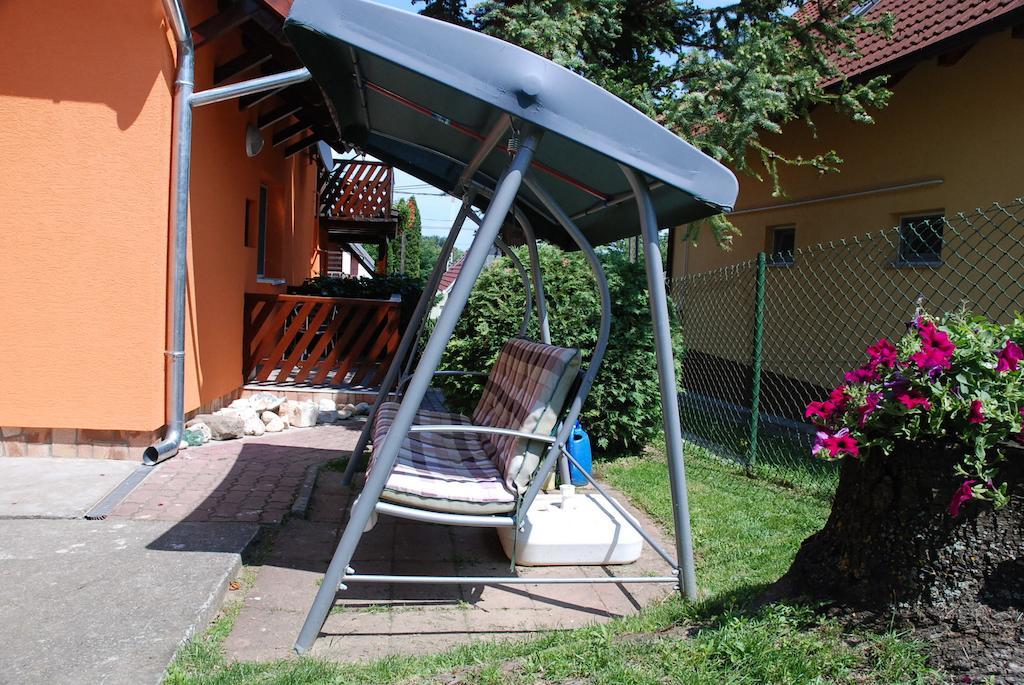 Antal Apartmanok Zalakaros Pokój zdjęcie